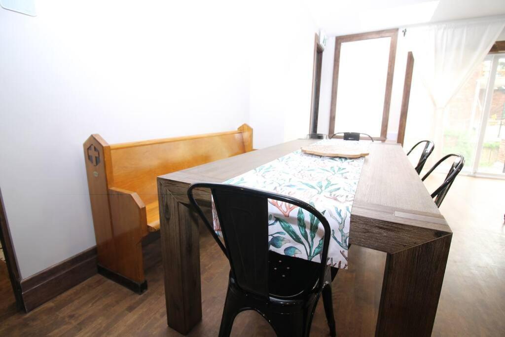 شقة Charm & Luxury Vacation Headquarters To Downtown! مونتريال المظهر الخارجي الصورة